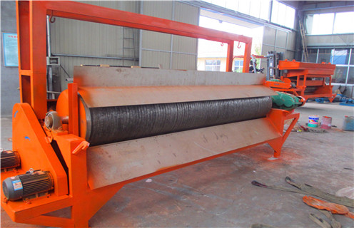 湿式磁选机，河南钛尾矿湿式磁选机_河南钛尾矿湿式磁选机皮带及结构价格河南钛尾矿湿式磁选机皮带及结构价格