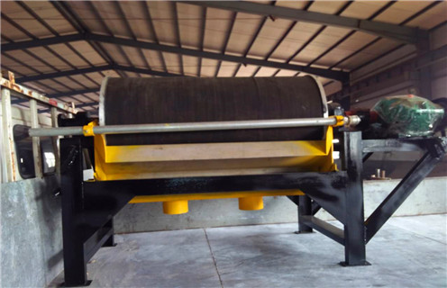 湿式磁选机，山东半逆流湿式磁选机结构图重庆铁尾矿湿式磁选机价格好，参数及磁场强度